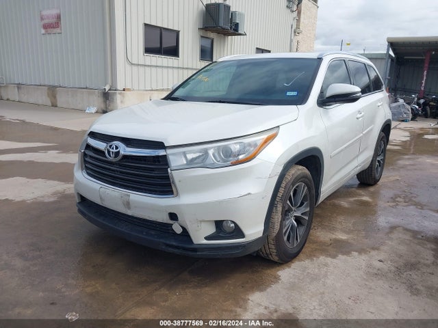 Toyota Highlander Xle V6 2016 5TDKKRFH4GS167473 Image 2