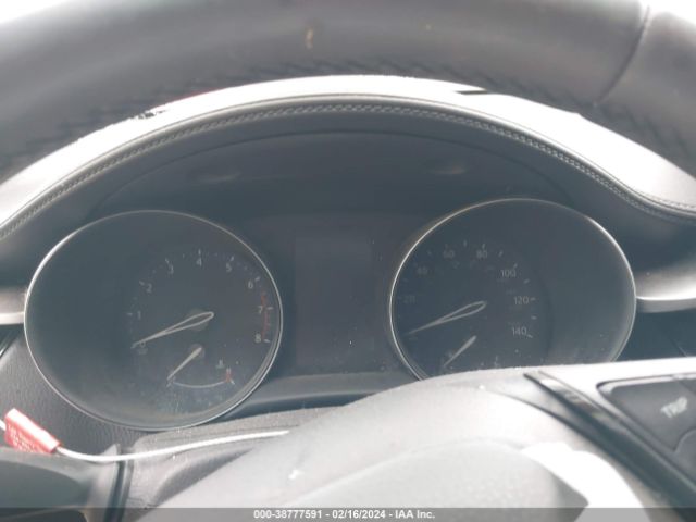 NMTKHMBX7JR026904 Toyota C-hr Xle Premium