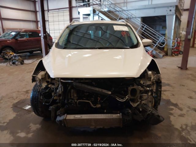 1FMCU9J90HUD28716 Ford Escape Titanium