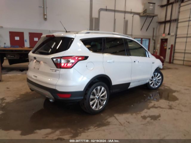 1FMCU9J90HUD28716 Ford Escape Titanium