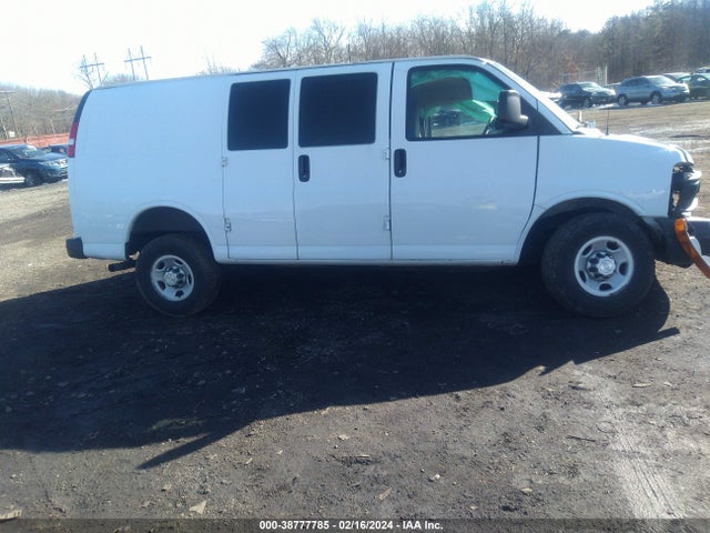 Chevrolet Express 2500 Work Van 2016 1GCWGAFF1G1120658 Image 13