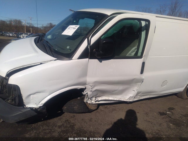 Chevrolet Express 2500 Work Van 2016 1GCWGAFF1G1120658 Image 6