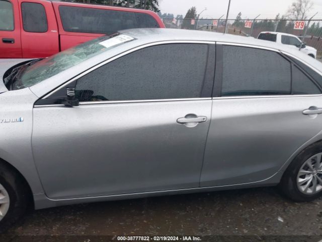 4T1BD1FK1HU205807 Toyota Camry Hybrid Le