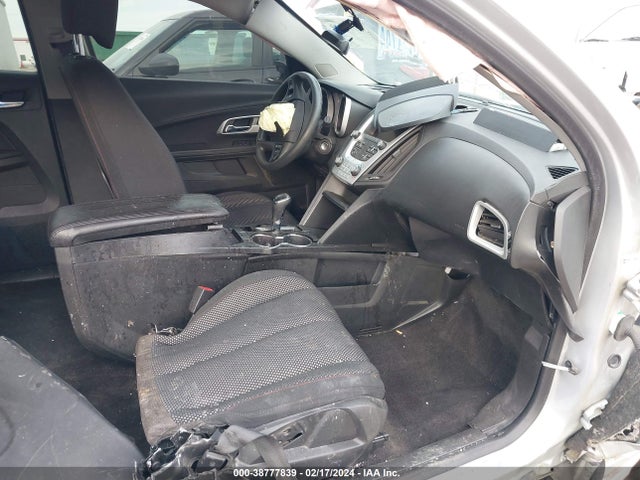 Chevrolet EQUINOX LS 2016 1GNFLEEK2GZ104317 Image 5