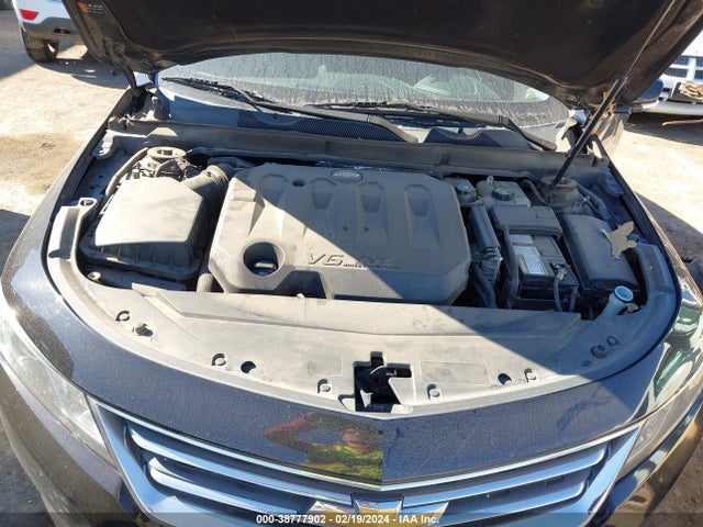 Chevrolet IMPALA 1LT 2018 2G1105S30J9133690 Image 10
