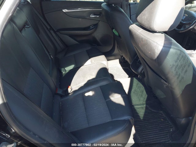 Chevrolet IMPALA 1LT 2018 2G1105S30J9133690 Image 8
