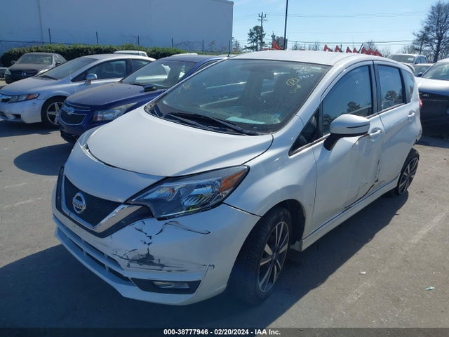 Nissan Versa Note Sr 2018 3N1CE2CP9JL354903 Image 2