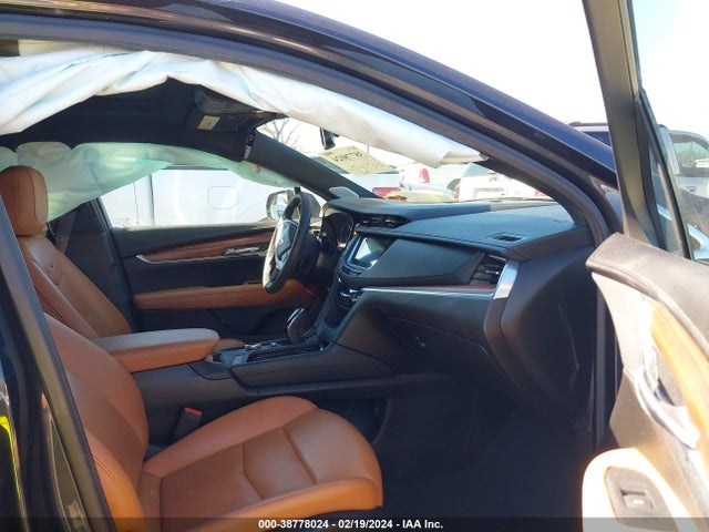 1GYKNCRS6NZ149851 Cadillac Xt5 Fwd Premium Luxury