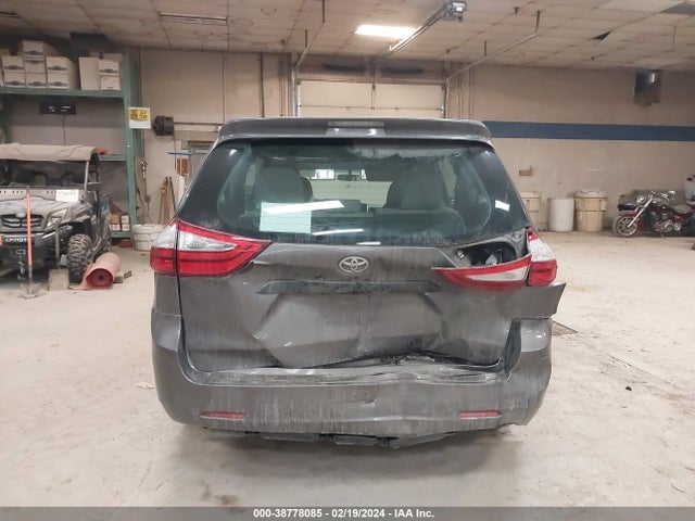 Toyota Sienna L 7 Passenger 2017 5TDZZ3DC1HS831681 Image 16