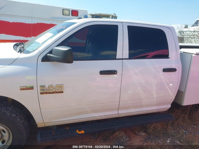RAM 2500 Tradesman  4x2 8' Box 2018 3C6UR4HJ8JG312955 Image 14