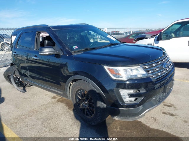 Ford Explorer Limited 2017 1FM5K7F89HGC38398 Image 1