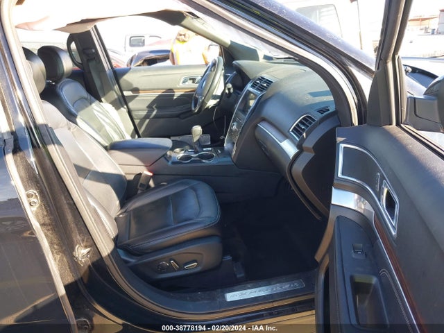 Ford Explorer Limited 2017 1FM5K7F89HGC38398 Image 5
