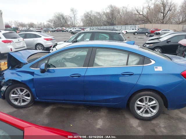 Chevrolet Cruze Lt Auto 2018 1G1BE5SM9J7150746 Image 14