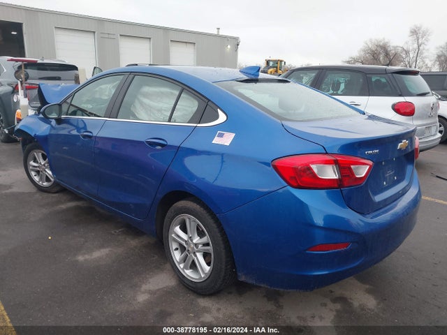 Chevrolet Cruze Lt Auto 2018 1G1BE5SM9J7150746 Image 3