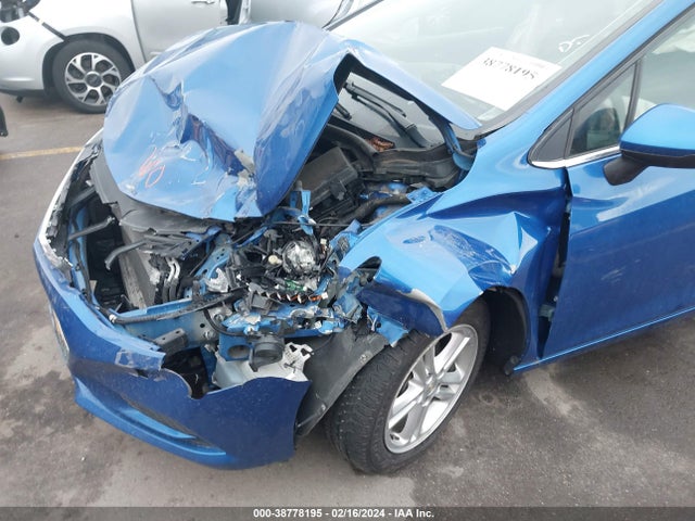 Chevrolet Cruze Lt Auto 2018 1G1BE5SM9J7150746 Image 6