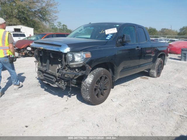 5TFRM5F15JX134147 Toyota Tundra Sr5 4.6l V8