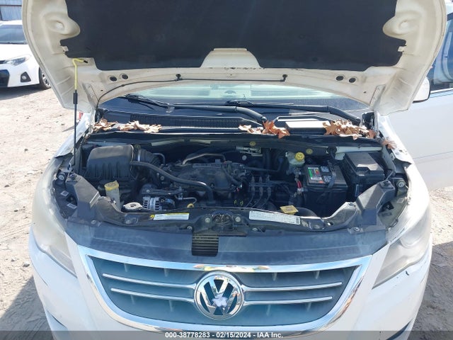 2010 VOLKSWAGEN ROUTAN SE VIN: 2V4RW3D12AR263162