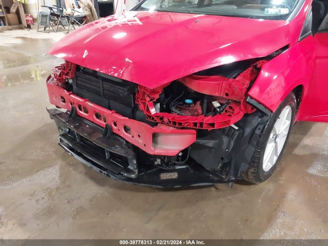 Ford FOCUS SE 2017 1FADP3F26HL267148 Image 6