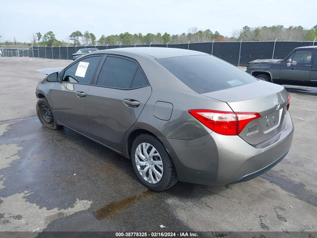 Toyota COROLLA LE 2018 2T1BURHE7JC031464 Image 3