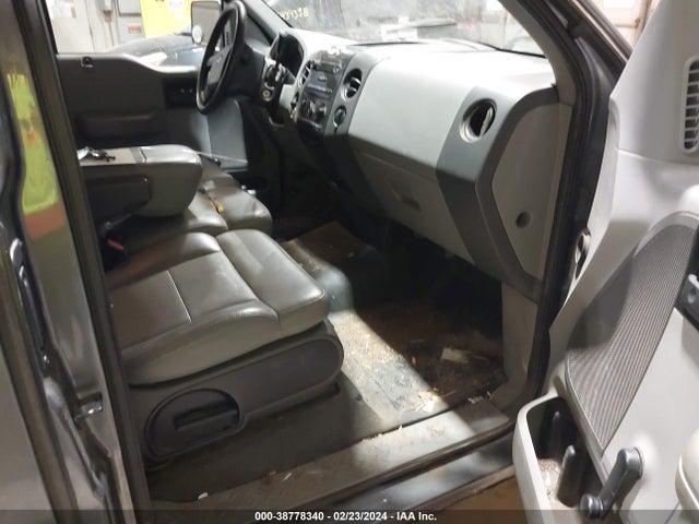 2005 FORD F-150 STX/XL/XLT VIN: 1FTRF12205NA82056