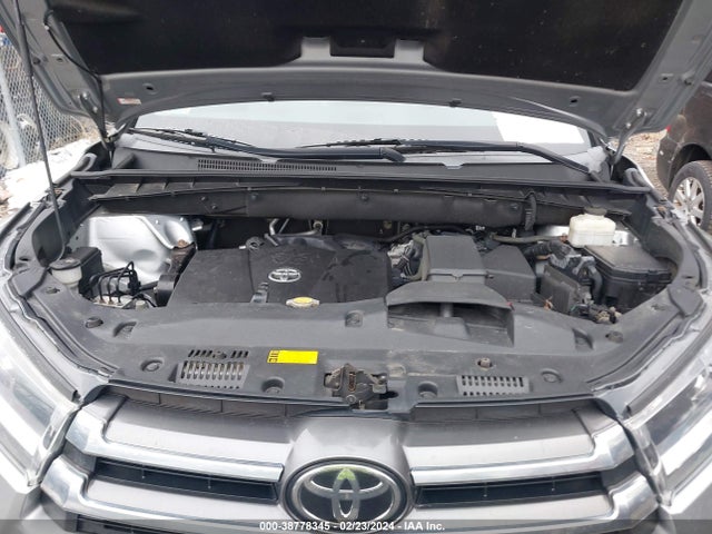 Toyota Highlander Limited Platinum 2017 5TDDZRFH9HS378660 Image 10