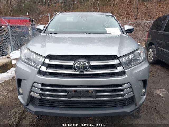 Toyota Highlander Limited Platinum 2017 5TDDZRFH9HS378660 Image 12