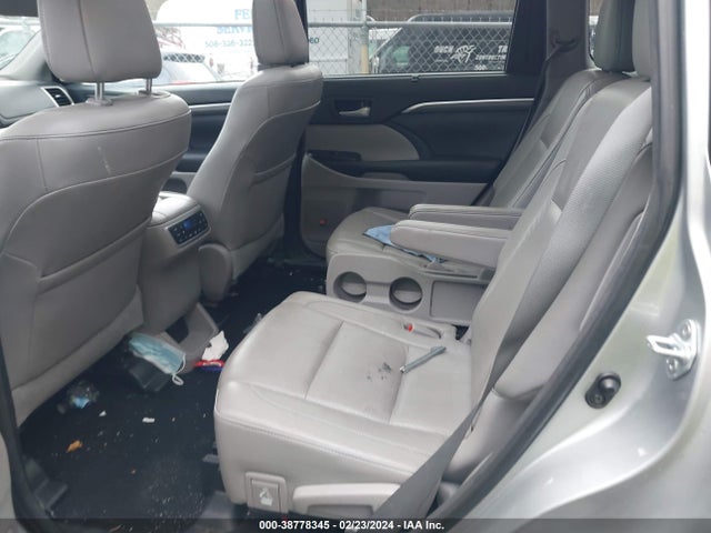 Toyota Highlander Limited Platinum 2017 5TDDZRFH9HS378660 Image 8