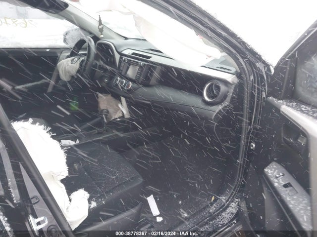 Toyota RAV4 LE 2016 2T3BFREV2GW498949 Image 5