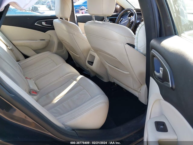 Chrysler 200 Limited Platinum 2016 1C3CCCAB8GN191626 Image 8