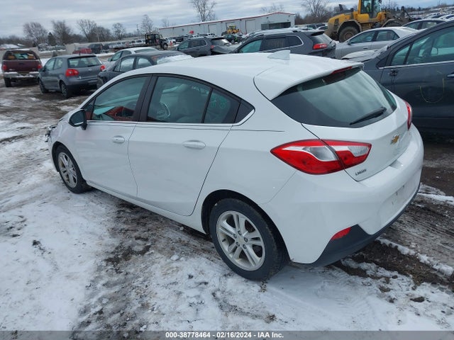 Chevrolet Cruze Lt Auto 2018 3G1BE6SMXJS521565 Image 3