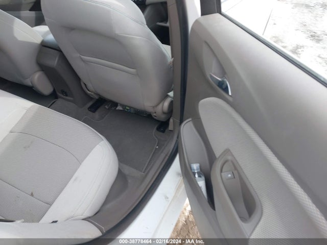 Chevrolet Cruze Lt Auto 2018 3G1BE6SMXJS521565 Image 8