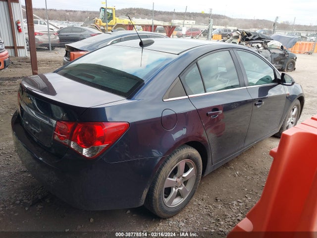 Chevrolet Cruze 1lt Auto 2015 1G1PC5SB4F7295114 Image 4