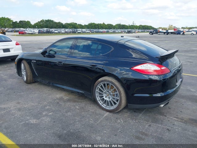 2011 PORSCHE PANAMERA WP0AA2A75BL021565 Photo 2