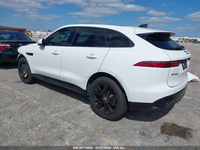 2023 JAGUAR F-PACE SADCJ2EX6PA711111 Photo 2