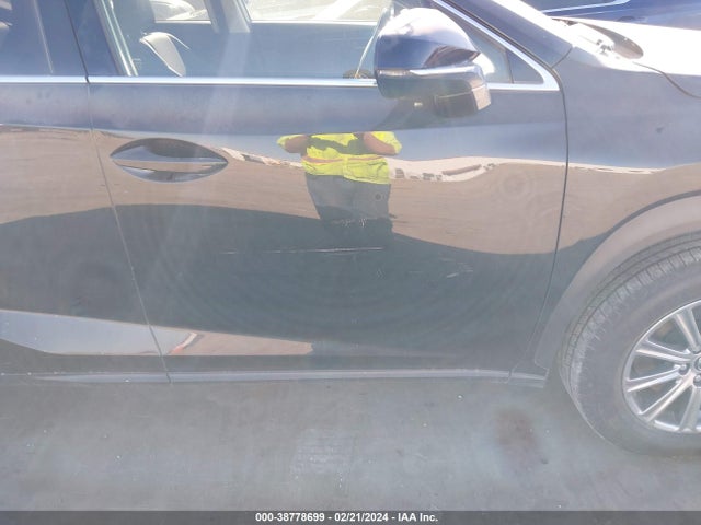 Lexus NX 300 2019 JTJYARBZ1K2151627 Image 19