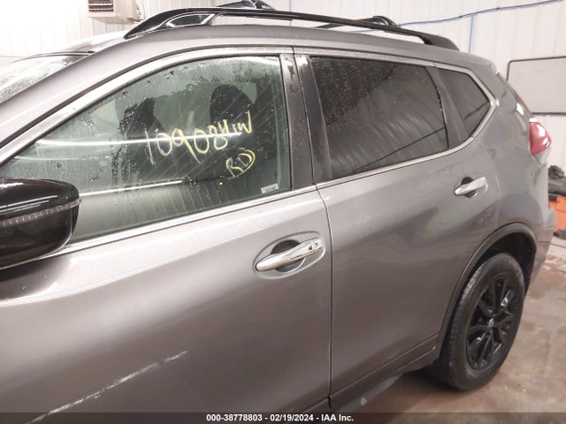Nissan ROGUE SV 2018 5N1AT2MV3JC750484 Image 15