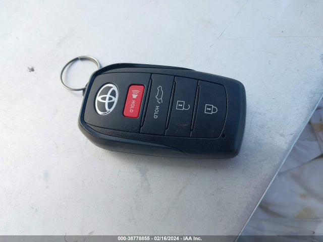 Toyota Corolla Cross Xle 2022 7MUDAAAG6NV030341 Image 11