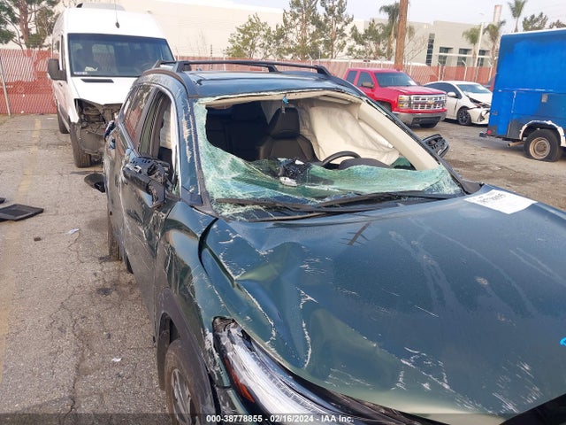 Toyota Corolla Cross Xle 2022 7MUDAAAG6NV030341 Image 6