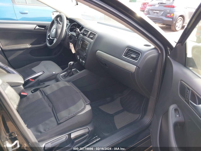 3VW2B7AJ5HM343489 Volkswagen Jetta 1.4t S
