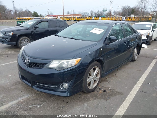 Toyota CAMRY SE 2014 4T1BF1FKXEU307077 Image 2