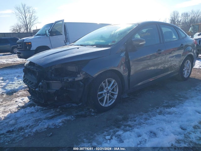 Ford FOCUS SE 2015 1FADP3F23FL202979 Image 2