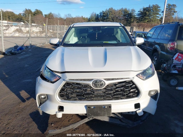 Toyota Highlander Le 2023 5TDKDRAH6PS019259 Image 13