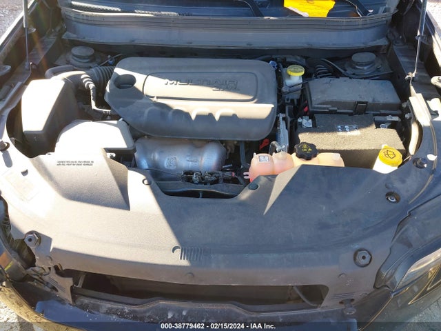 1C4PJLCB7KD376829 Jeep Cherokee Latitude Fwd