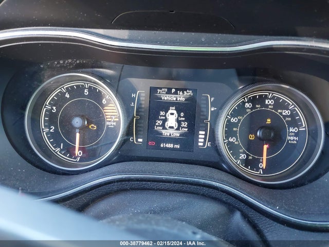 1C4PJLCB7KD376829 Jeep Cherokee Latitude Fwd