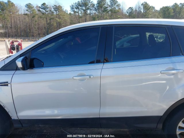 1FMCU0G90HUB91165 Ford ESCAPE SE