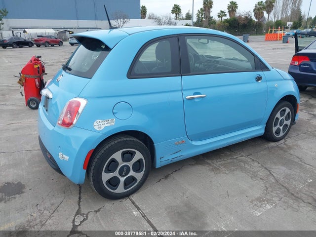 2015 FIAT 500E 3C3CFFGE5FT570267 Photo 3