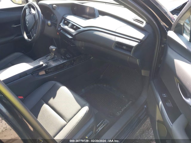 JTHU9JBH4K2009158 Lexus UX 250H