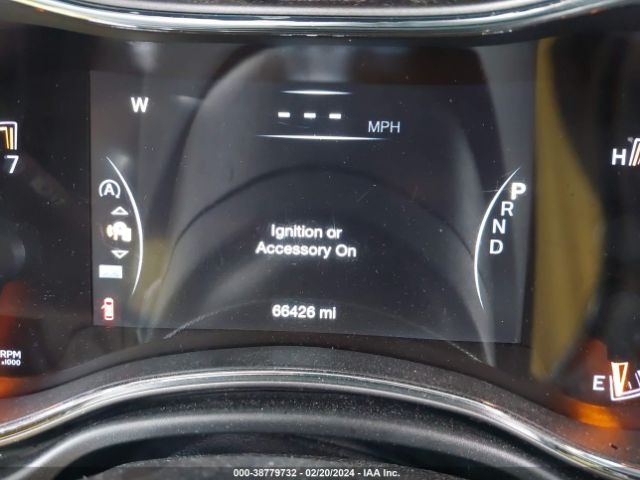1C4RJFAG7KC537517 Jeep Grand Cherokee Upland 4x4