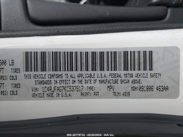 1C4RJFAG7KC537517 Jeep Grand Cherokee Upland 4x4