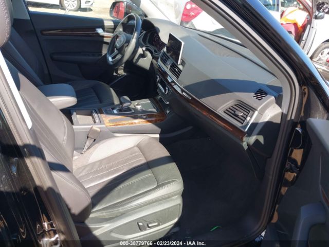 WA1BNAFY6J2153009 Audi Q5 2.0t Premium/2.0t Tech Premium